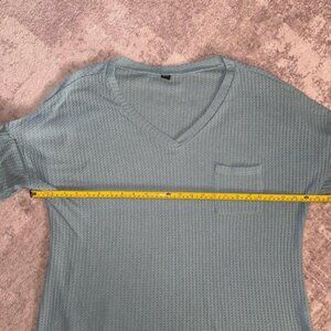 Emery Rose Women's Summer Green Color V-Neck Batwing‎ Sleeve Loose Casual Shirt